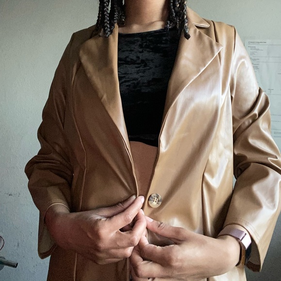 Tan blazer - Picture 3 of 4